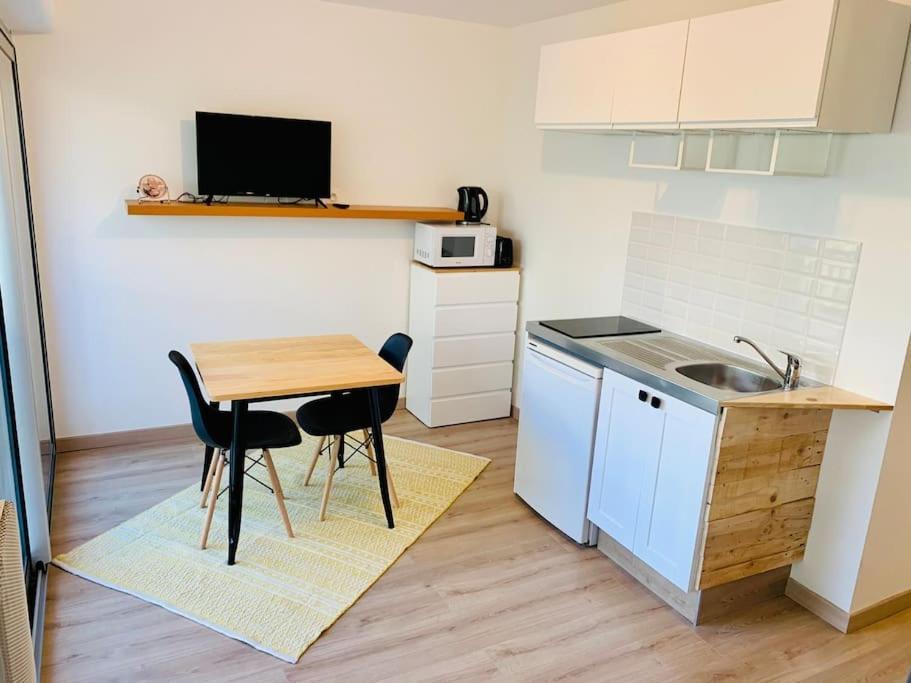 Le Port Tamaris Apartment ลาแซน-ซูร์-แมร์ ภายนอก รูปภาพ